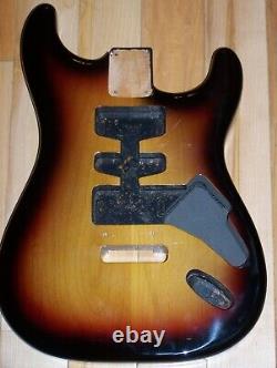 Nouveau Fender Spec Custom 2 Piece Hsh Alder Stratocaster Vintage Sunburst Body