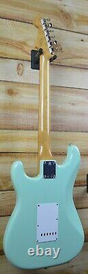 Nouveau Fender Vintera'60 Stratocaster Pau Ferro Seafoam Green Avec Gigbag