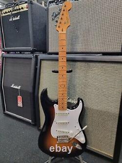 Nouveau, boîte ouverte, Fender Squier CV 50's Strat Stratocaster 2TSB Livraison gratuite