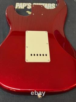 Nouveau corps chargé de Fender Squier Classic Vibe 60s Stratocaster