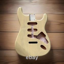 Nouveau corps de Strat pour guitare Strat Alder NITRO blanc vintage mat SSS