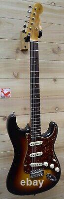 Nouvelle Boutique Personnalisée Fender Postmoderne Stratocaster Journeyman Relic 3 Tone Sunburst