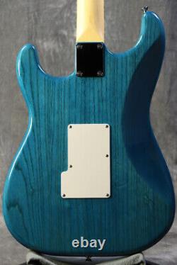 Nouvelle Fender / Michiya Haruhata Stratocaster Caribbean Blue Trans 2022 JD22021053