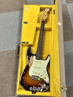 Nouvelle Fender Mike McCready Stratocaster 3-Color Sunburst/R avec étui rigide du Japon