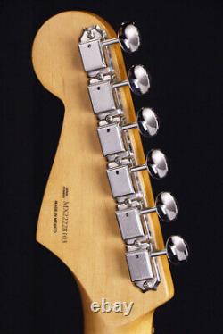 Nouvelle Fender / Vintera 60s Stratocaster Pau Ferro 3-Color Sunburst MX22228103