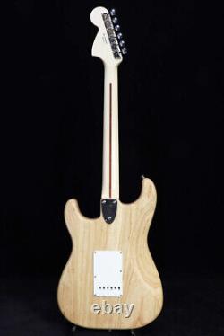 Nouvelle Fender fabriquée au Japon Stratocaster traditionnelle des années 70 avec touche en érable naturel