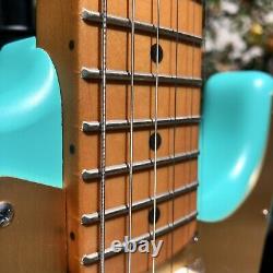 Nouvelle Squier 40e anniversaire Stratocaster Satin Seafoam Green avec touche en érable