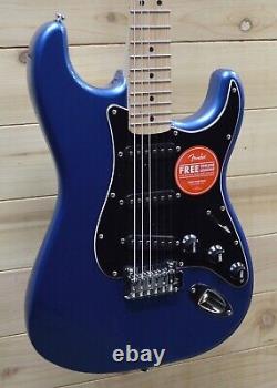Nouvelle Squier Edition Limitée Affinity Stratocaster Guitar Lake Placid Blue