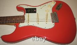 Nouvelle guitare électrique Fender American Vintage II Stratocaster 1961 0110250840 - Rouge