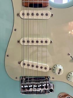 PRO QUALITY Shijie STE-Standard Daphne Blue 2020 Stratocaster avec housse de transport