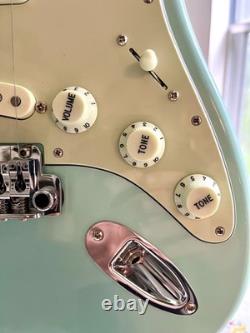 PRO QUALITY Shijie STE-Standard Daphne Blue 2020 Stratocaster avec housse de transport