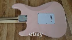 Partscaster Stratocaster SSS 2026 Flamant rose