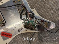 Pickguard Stratocaster Fender Mod Shop pré-câblé configuration HH avec Shawbucker