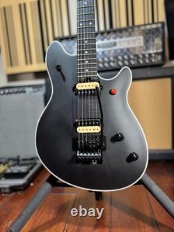 Prototype de guitare EVH Wolfgang Special Edition