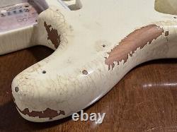 RELIC Fender American Classic 60 Stratocaster Gaucher des Années 1960 Corps Blanc Olympique