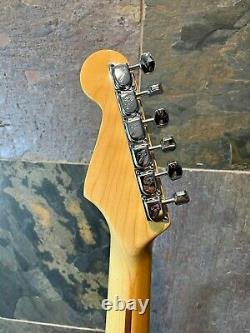 Rare Fender Dan Smith Stratocaster 1982 Nouvelle Configuration Sahara Toupe Ohsc (608)