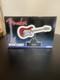 Rare Fender Stratocaster Mini Échelle Lumière Néon Nib À Voir Absolument