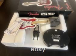 Rare Fender Stratocaster Mini Échelle Lumière Néon Nib À Voir Absolument