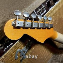 Relique Fender Stratocaster Manche RI Custom SRO62 Placage AllParts avec Incrustation en Argile Vieillie