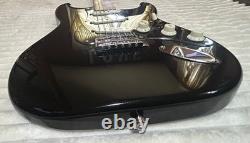 Réplique personnalisée de la Black Stratocaster de David Gilmour avec étui rigide