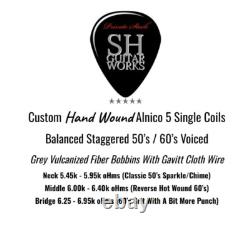 SH GuitarWorks pickguard chargé SSS pour Stratocaster Custom à micros bobinés à la main et câblage USA