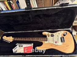 Série américaine Stratocaster en frêne naturel