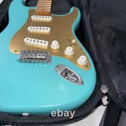 Squier 40e Anniversaire Édition Vintage Stratocaster Satin Mer, Avec Sac