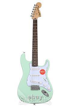 Squier Affinity Series Stratocaster Surf Green avec pickguard blanc en nacre