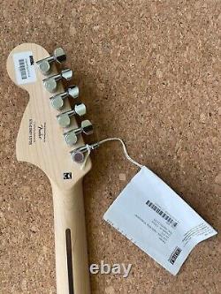 Squier Hello Kitty Stratocaster Marque Nouveau Magasin Trouvé Boîte Originale