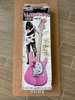 Squier Hello Kitty Stratocaster Marque Nouveau Magasin Trouvé Boîte Originale