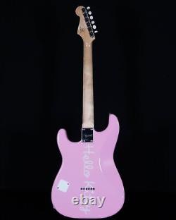 Squier LTD Hello Kitty Stratocaster avec housse de transport, touche en érable, rose