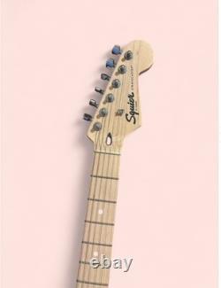 Squier Sonic Stratocaster HSS Guitare Électrique Édition Limitée 2-Color Sunburst