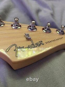 Stratocaster De Fender Blanc Polaire, Col D'érable/planche À Fretboard (condition Grande)
